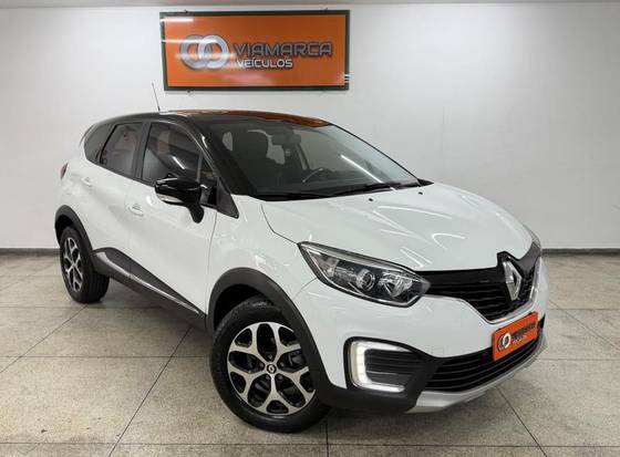 RENAULT CAPTUR 1.6 16V SCE FLEX LIFE X-TRONIC RENAULT CAPTUR 1.6 16V SCE FLEX LIFE X-TRONIC
